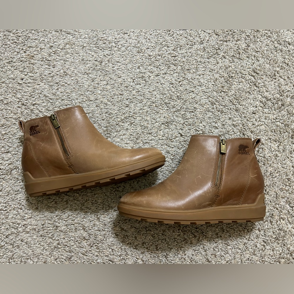 Sorel Tan Leather Wedge Ankle Boots Evie II Waterproof Bootie Women's Size 9.5